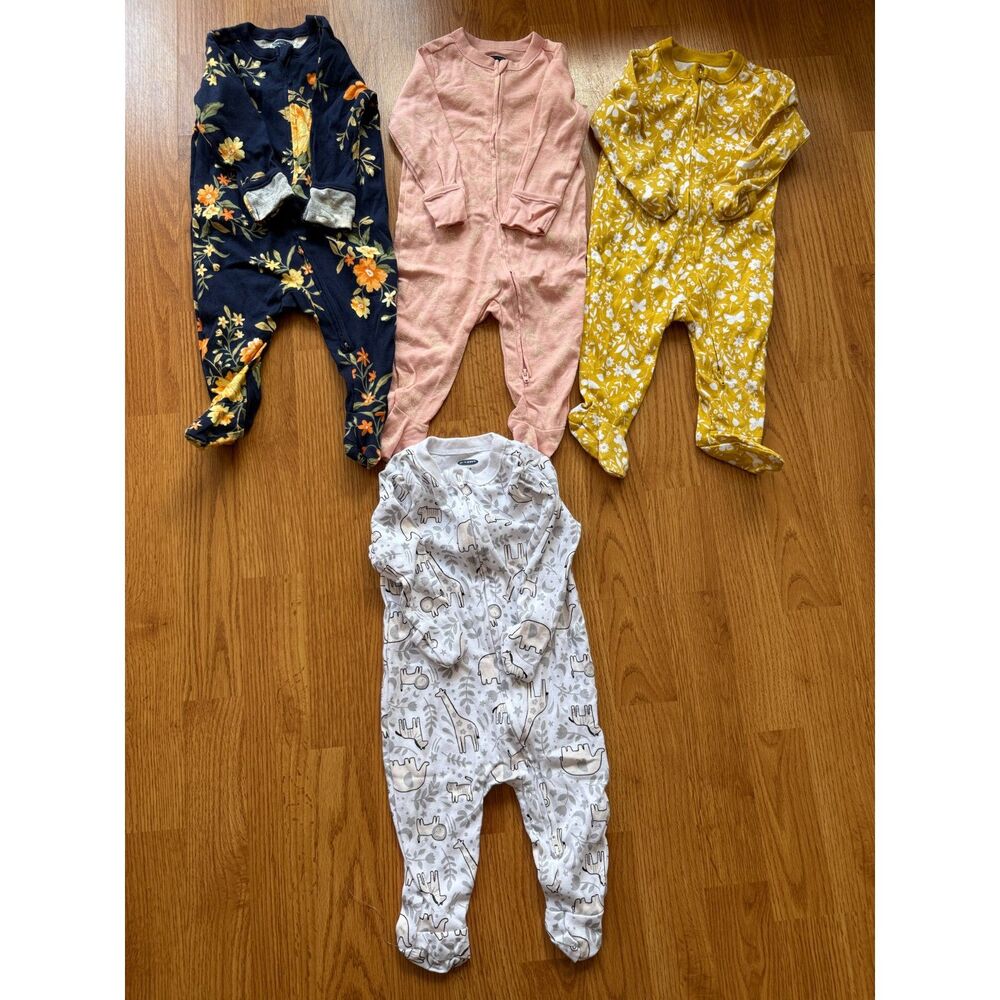 Old Navy Baby Pajama Bundle Size 3-6 Months